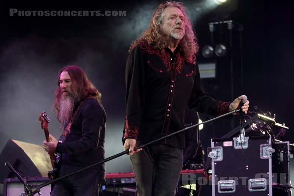 ROBERT PLANT AND THE SENSATIONAL SPACE SHIFTERS - 2016-07-02 - HEROUVILLE SAINT CLAIR - Chateau de Beauregard - Scene Beauregard - Robert Anthony Plant